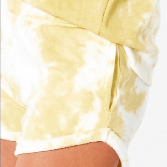 🔆RIP CURL🔆 CLASSIC SURF TIE DYE FLEECE SHORT - Picture 10 of 11